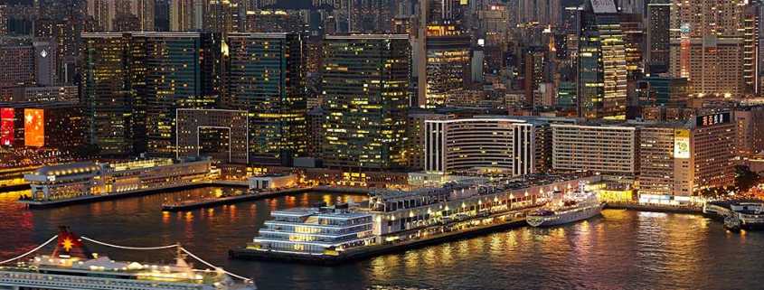 Hong Kong's Ocean Terminal Deck