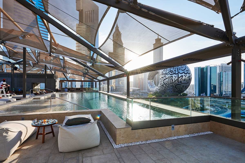 Pool Bar im 25hours Dubai Hotel