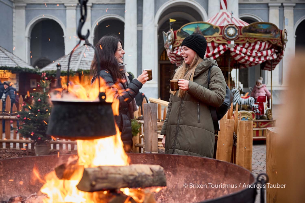 Gemütlicher Weihnachtsmarkt in Brixen